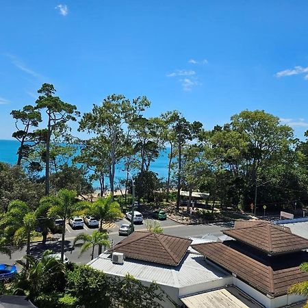 Grand Mercure Allegra Hervey Bay Exterior photo View of the beach from the hotel