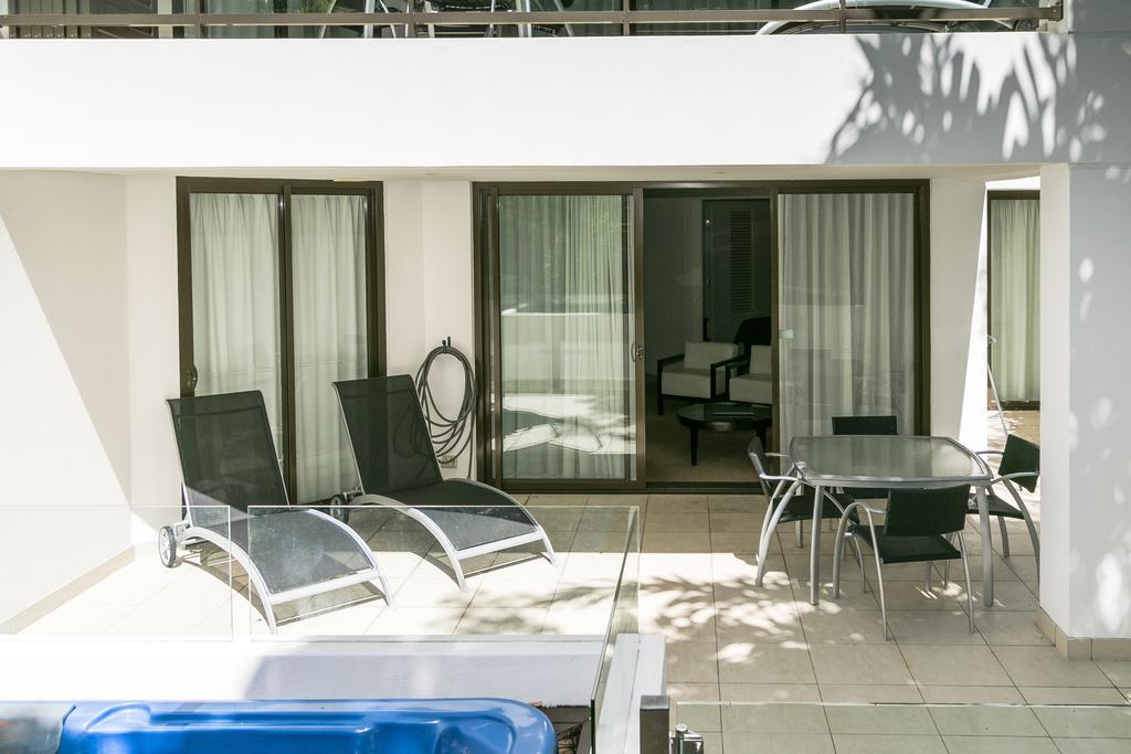 Grand Mercure Allegra Hervey Bay Exterior photo A balcony