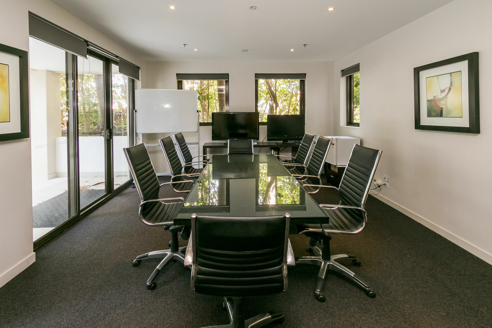 Grand Mercure Allegra Hervey Bay Exterior photo Boardroom at the University of Waikato